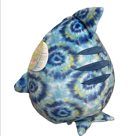 LUTHER THE SHARK 16” 💞 BLUE TIE DYE - Picture 5 of 5